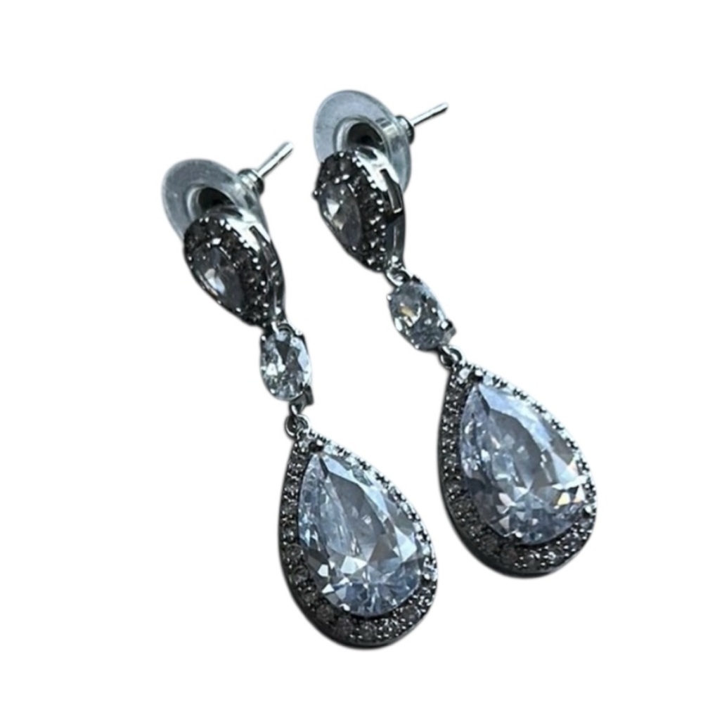 Teardrop Crystal Silver Earrings